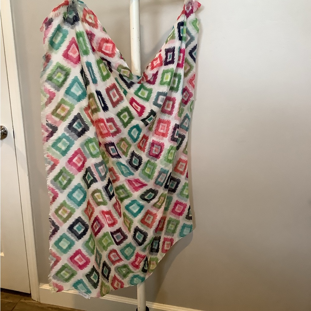 Thirty One Scarf in Colorful Diamonds NWOT